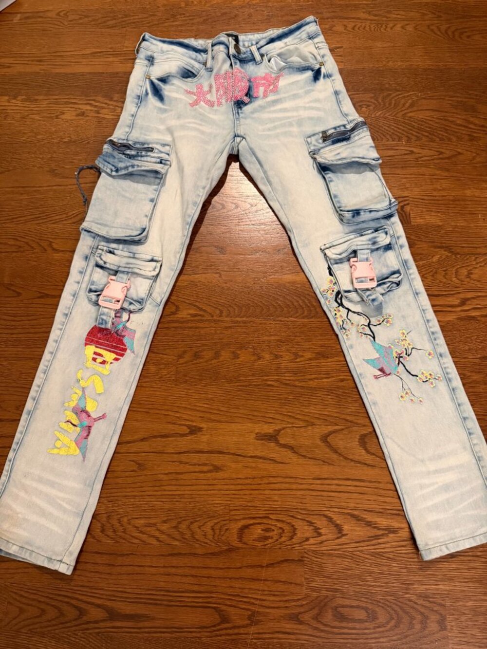 NOVAMEN Men's Embroidered Cargo Jeans Size 30
